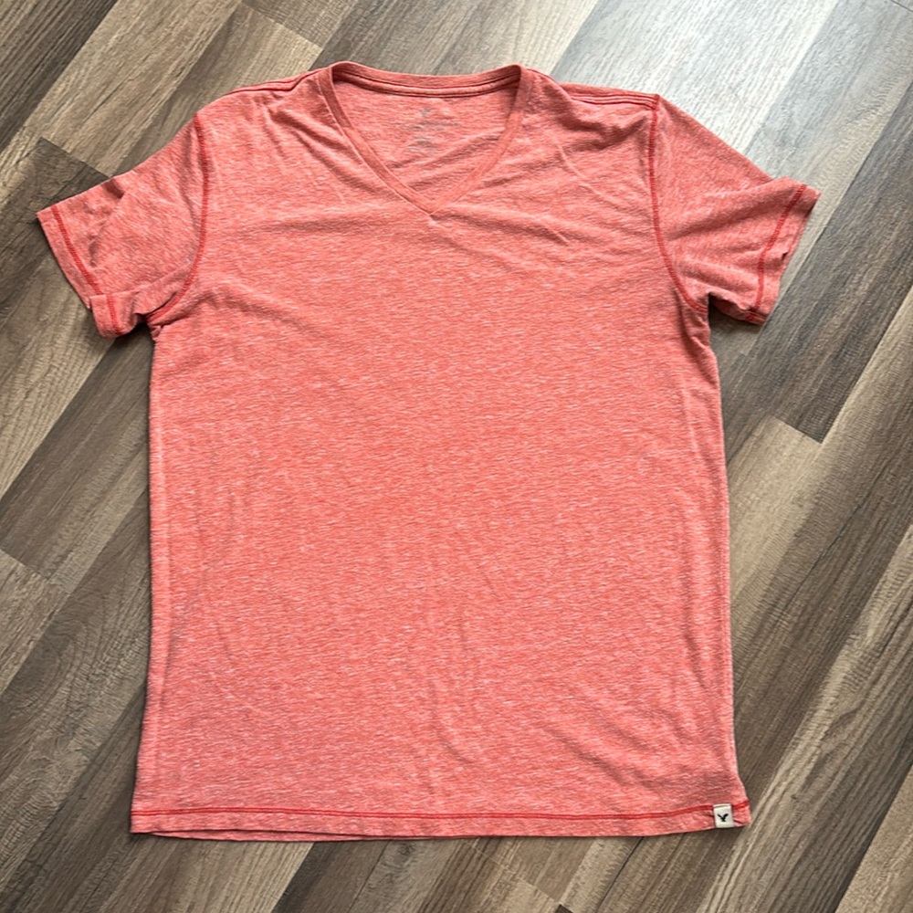 Men’s American Eagle outfitters V-neck T-shirt